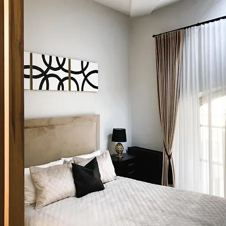 Elumen I Near Cathedral & Bernardine Park *