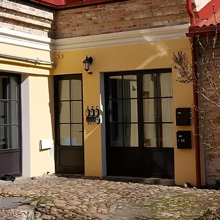 Elumen I Near Cathedral & Bernardine Park