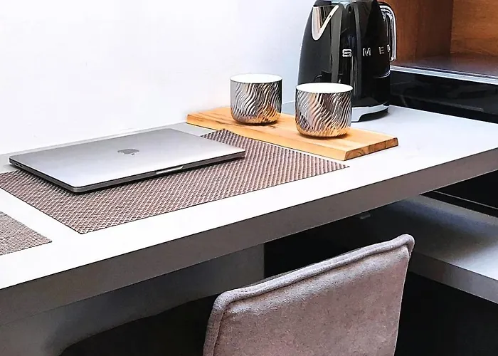 Elumen I Near Cathedral & Bernardine Park * ヴィリニュス