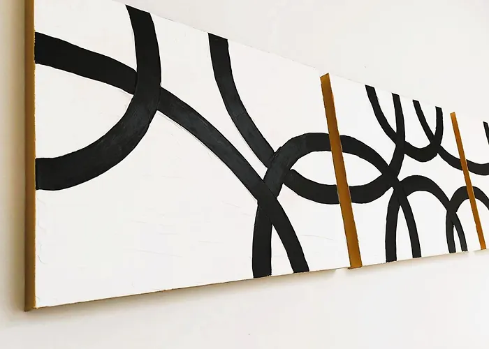 Elumen I Near Cathedral & Bernardine Park 公寓