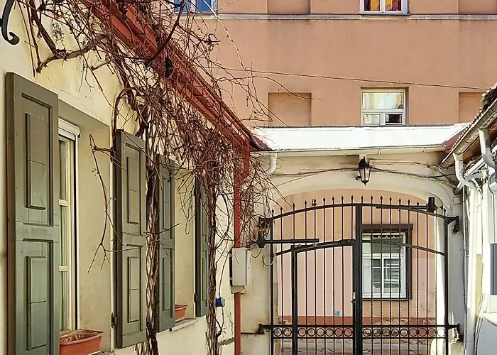 Elumen I Near Cathedral & Bernardine Park Apartamento *